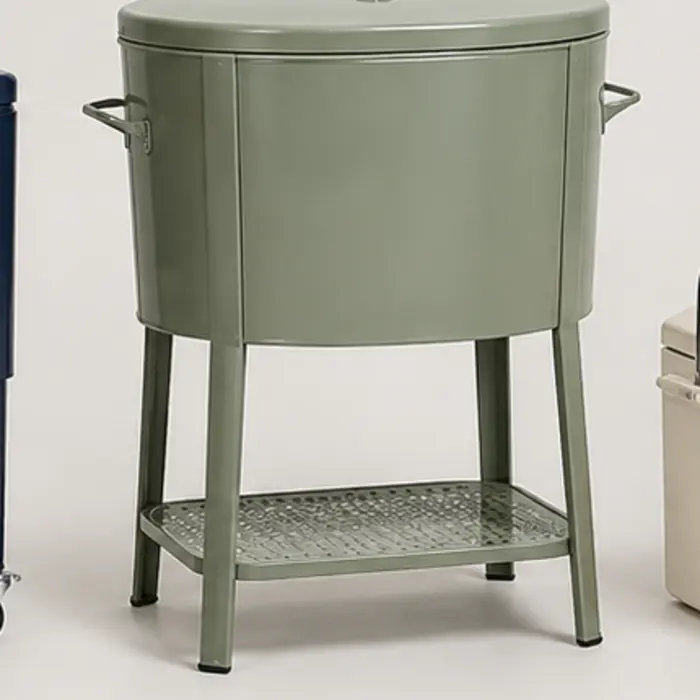 Round beverage cooler